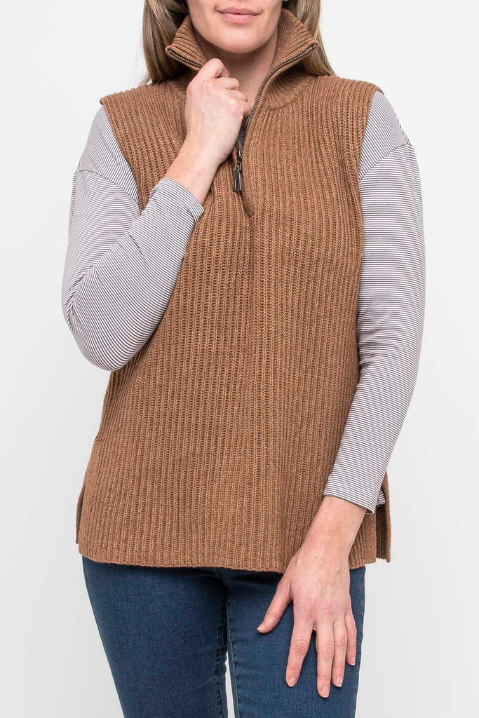 1/2 Zip Vest in Toffee - EumundiStyle