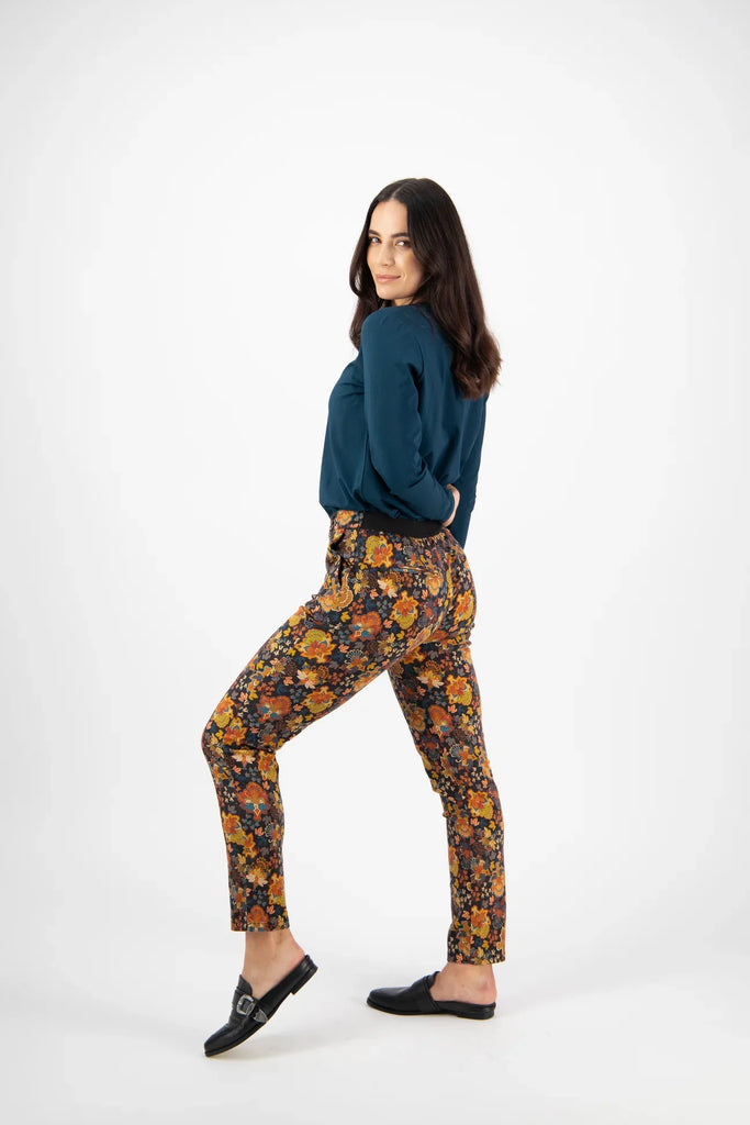 Skinny Leg Ankle Grazer Printed Pant with Elastic in Royal - EumundiStyle