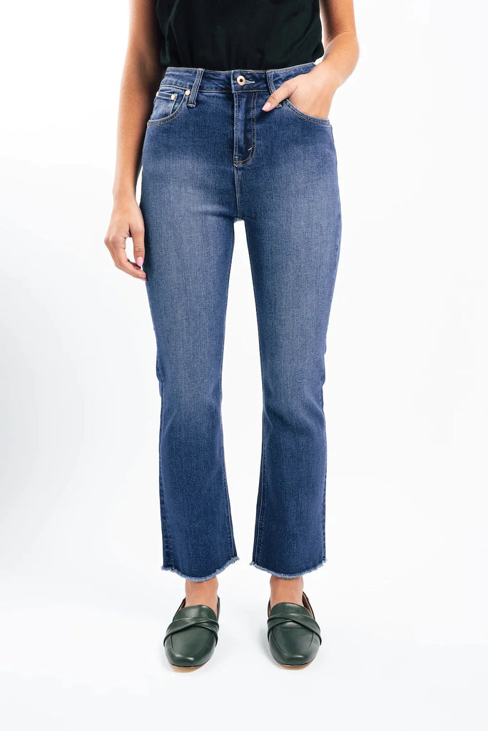 Vacay Jean Raw Hem in Cali Wash - EumundiStyle